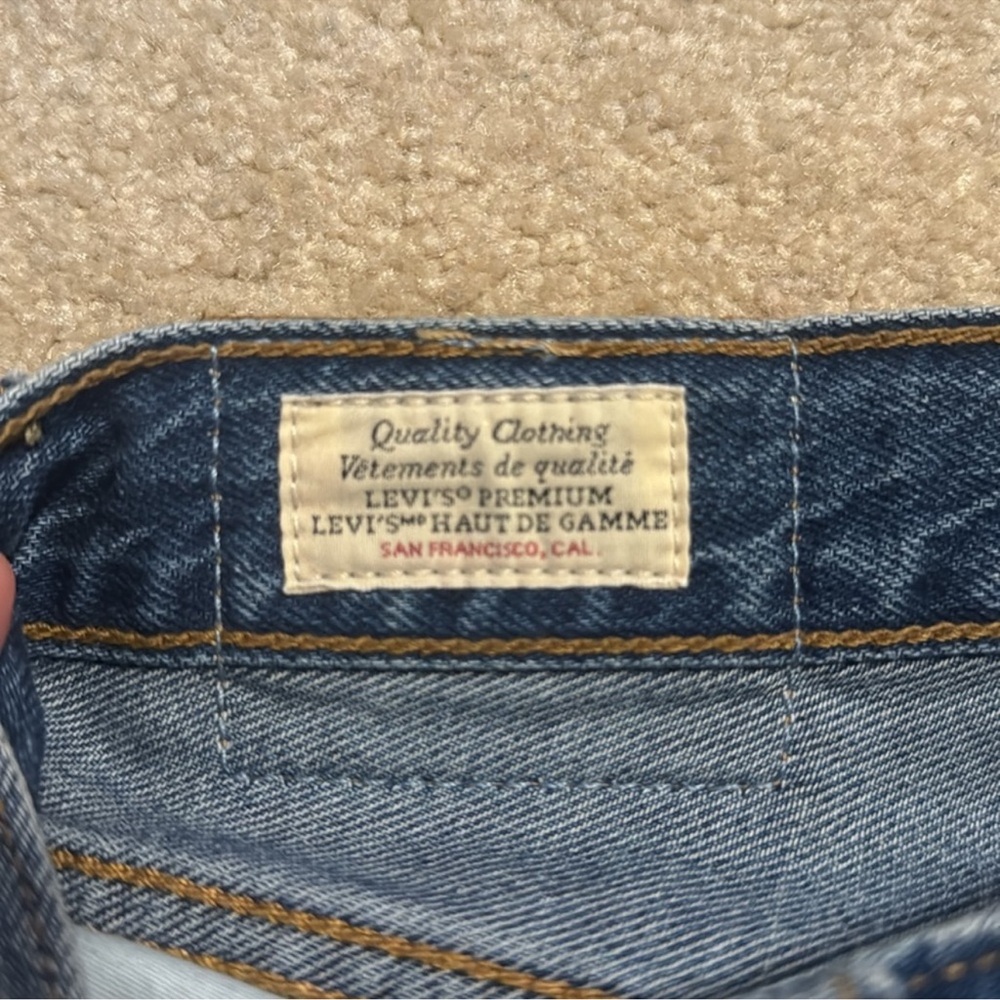 Levi’s Ribcage Straight Ankle Button Fly Premium Jean Busted Knee Medium Wash-26 - Picture 2 of 8